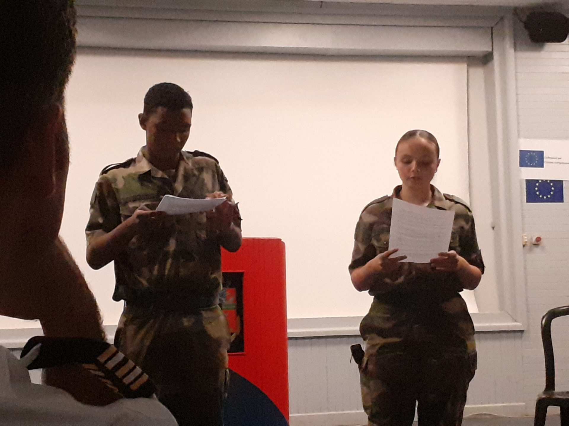 restitution, lecture, écriture, la réunion, militaires